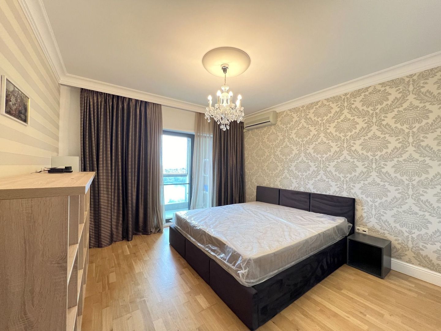 Vedere panoramica 2 camere | parcare Emerald Residence - Poză 6