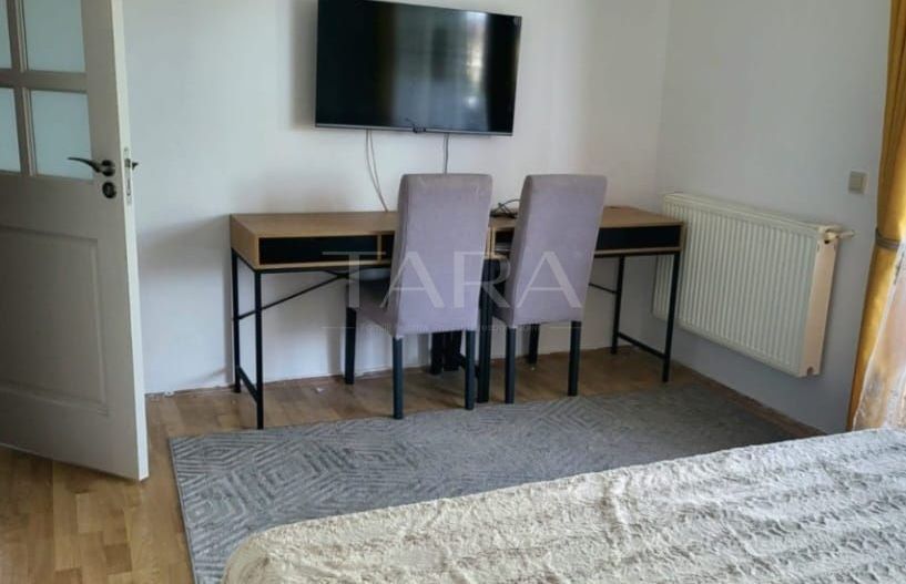 Apartament 3 camere modern, decomandat,  zonă excelentă. - Poză 6