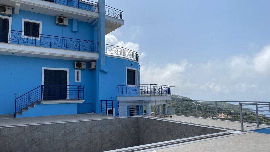 Vile Lefkada - Poză 5