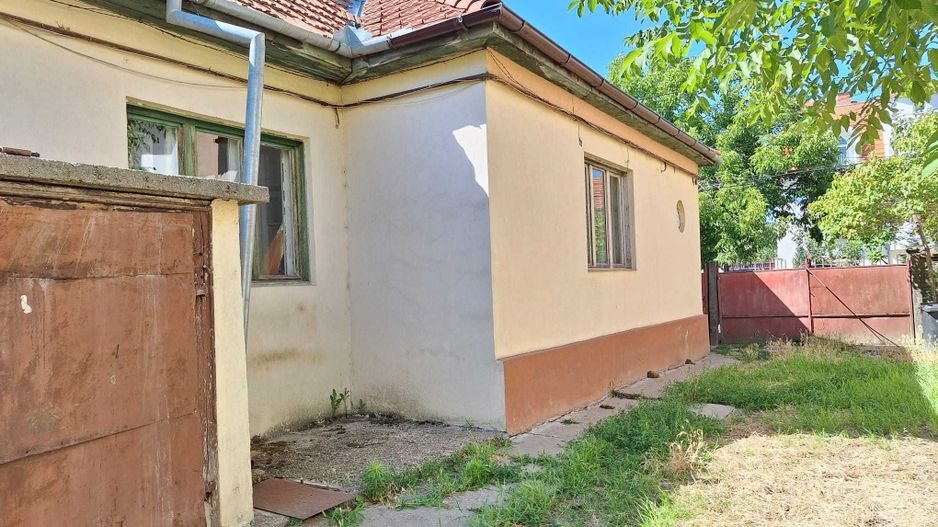 BRASADAS vinde casa mare cu teren pe strada Dara - Poză 3