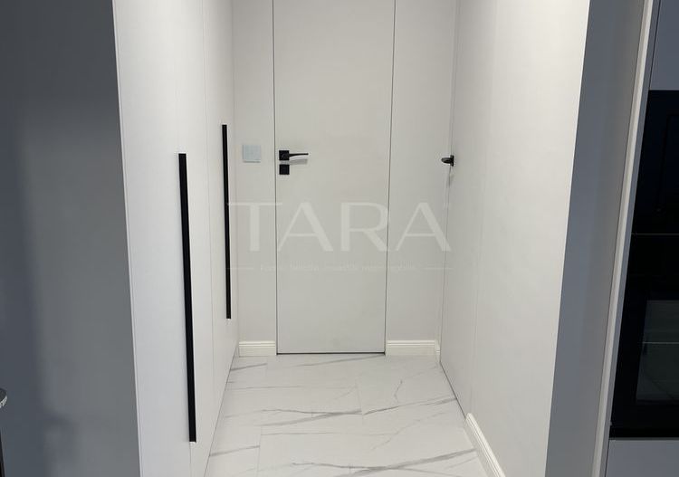 Apartament ultrafinisat cu 3 camere în Baciu - Poză 4