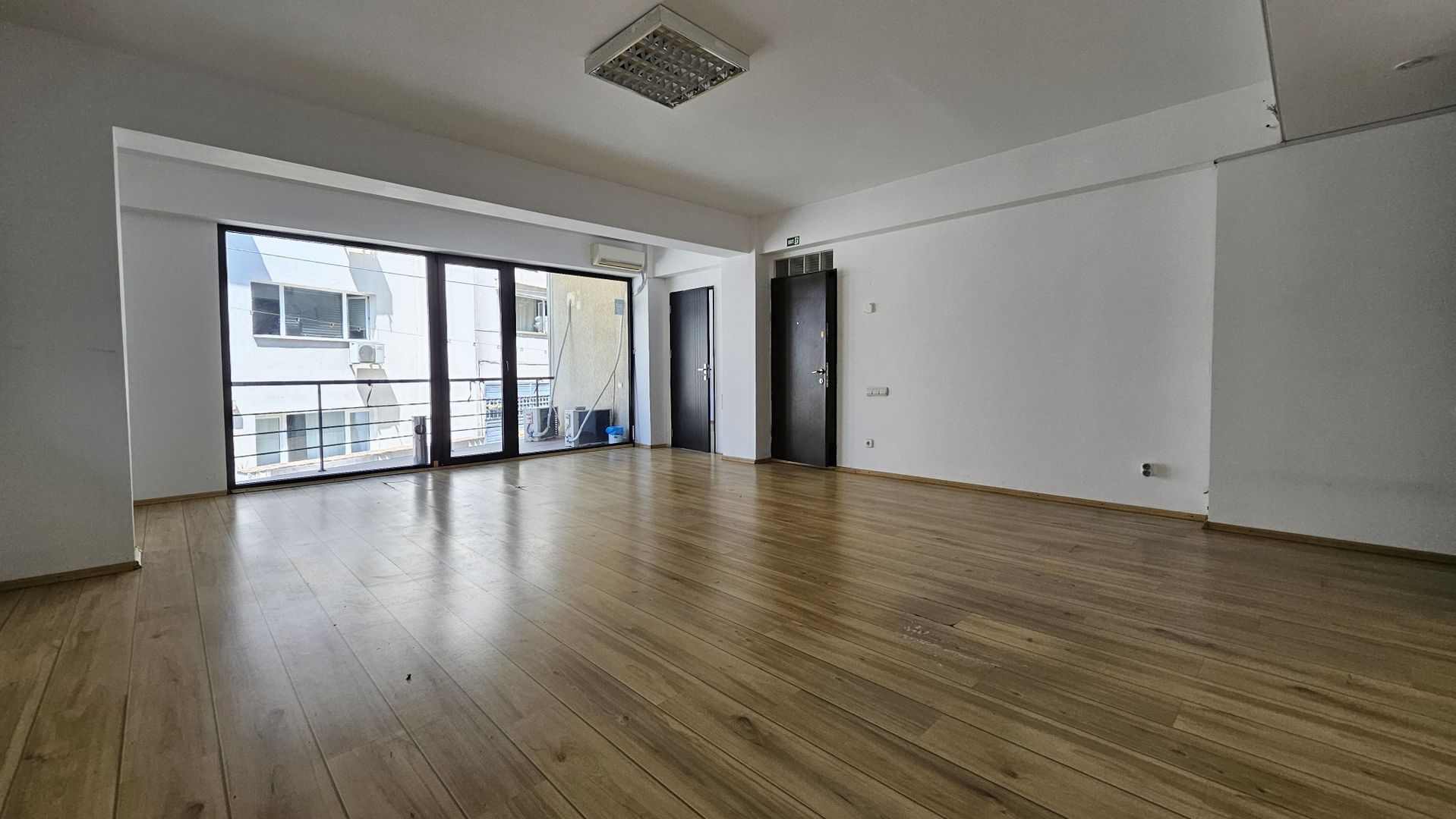 Vila P+3, 350mp utili + 100mp curte, 10min Metrou Piata Victoriei - Poză 9