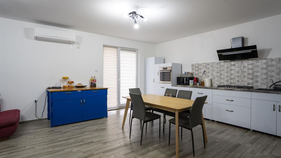 Casa Santandrei 4 camere 2 bai - Poză 3