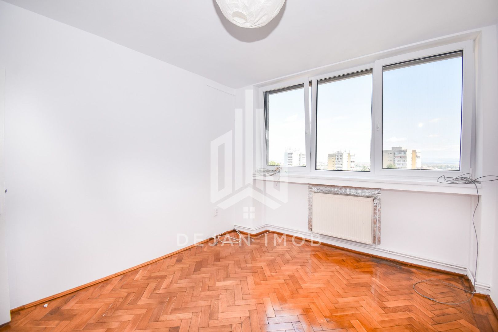 Apartament cu 3 camere | 67 mp | Zona Simeria - Poză 1