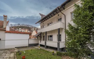 Casa individuala - Ultracentral | Dealul Cetatii | Renovata Integral - Poză 30