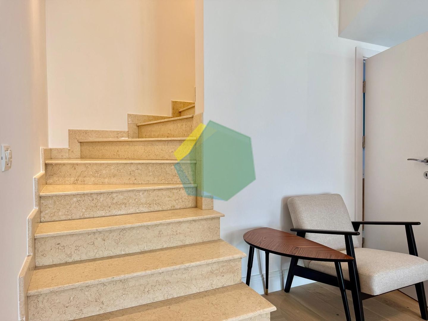 Vilă Premium în Corbeanca | Terasă Spațioasă & Curte Amenajată - Poză 10