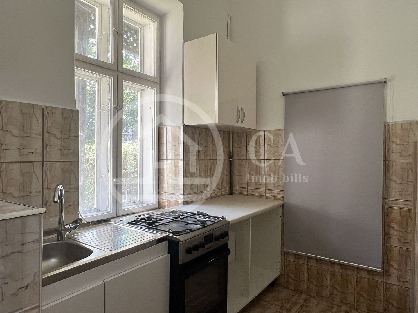 Apartament cu 3 camere de inchiriat in zona Decebal Oradea - Poză 3
