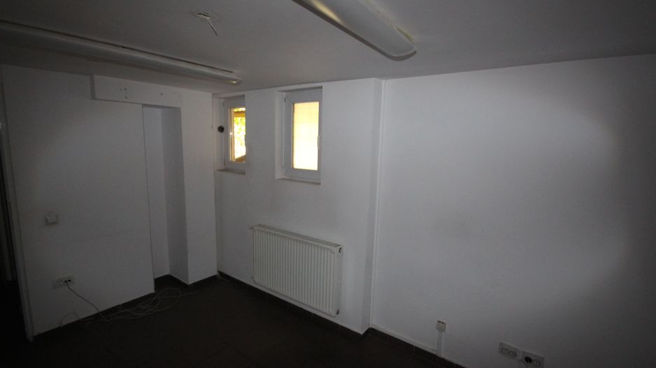 Spatiu comercial stradal 170 mp- central - Poză 6