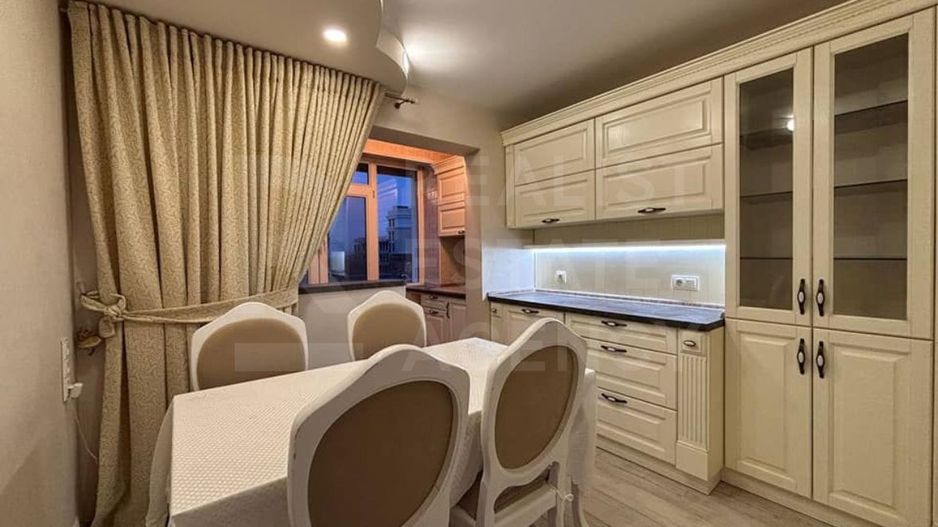 Chirie, apartament, 4 camere, str. Petru Zadnipru,Ciocana - Poză 1