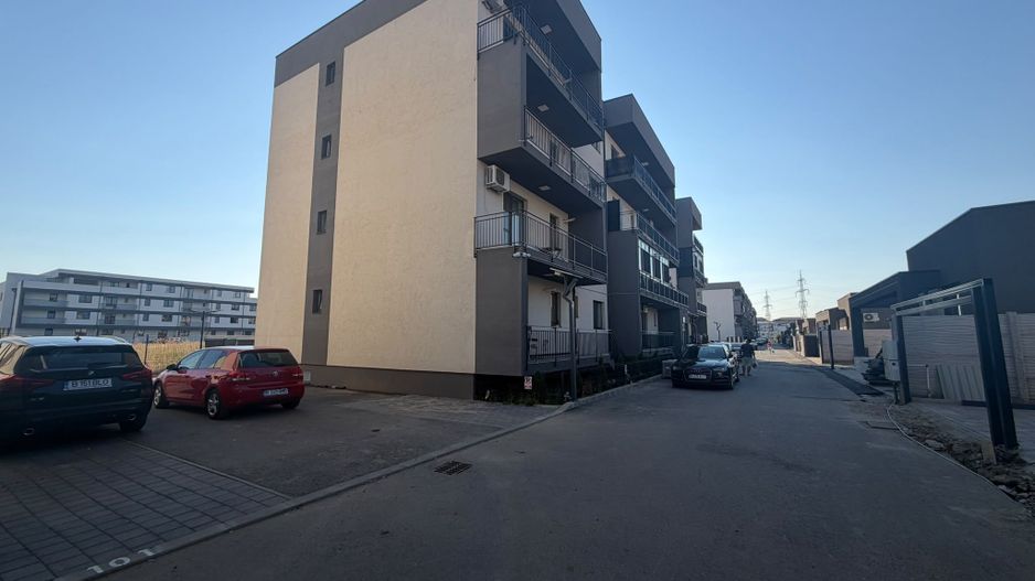 AP. 3 CAMERE - GRADINA PROPRIE 60 MP, PARCARE INCLUSA, COMISION 0% - Poză 2