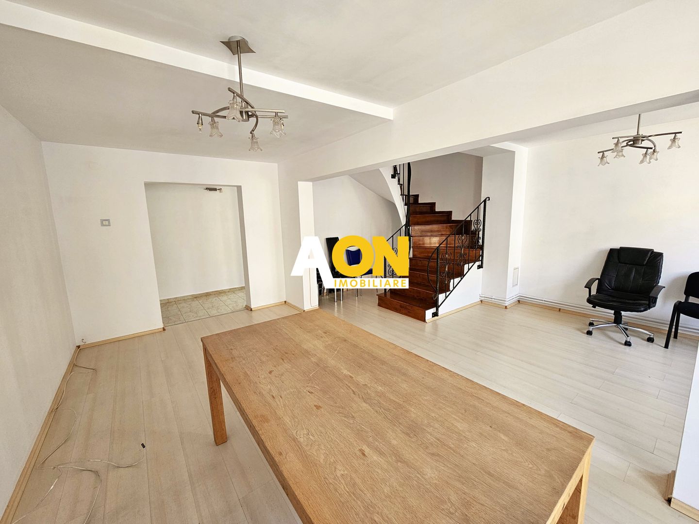 Apartament cu 4 camere, 130 mp utili, Ampoi 1 - Poză 2