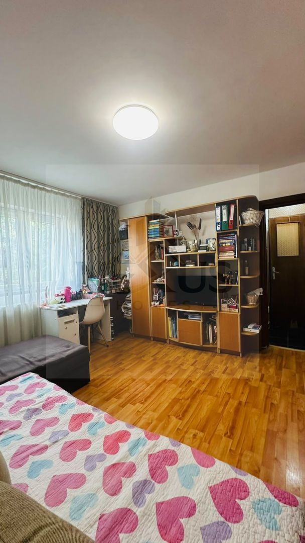 Apartament 2 camere| Etaj 4/4| Necesită renovare| Anvelopat| Parcare - Poză 4