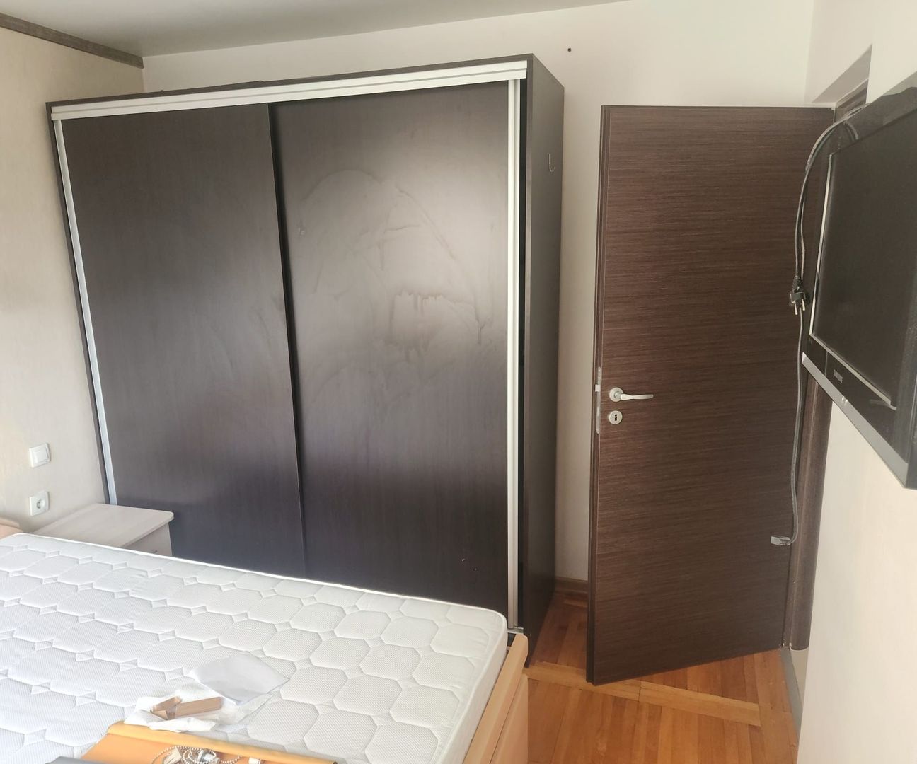 Apartament 3 camere | Favorit | Etaj 8/10 | Complet mobilat | 50m de metrou - Poză 9