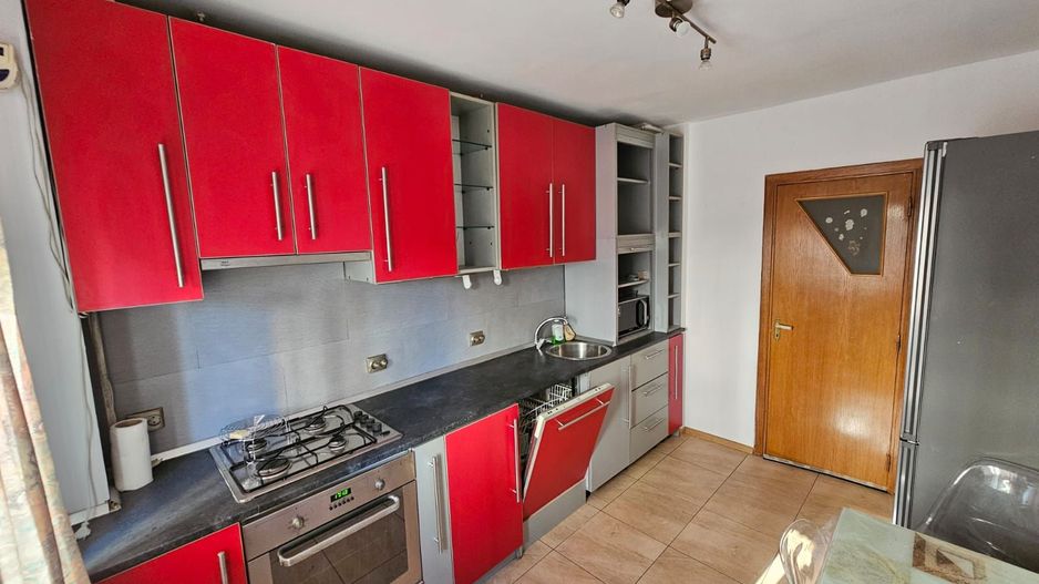 Apartament 4 camere, Stefan cel Mare - 5 min metrou, 2 bai, renovat - Poză 9