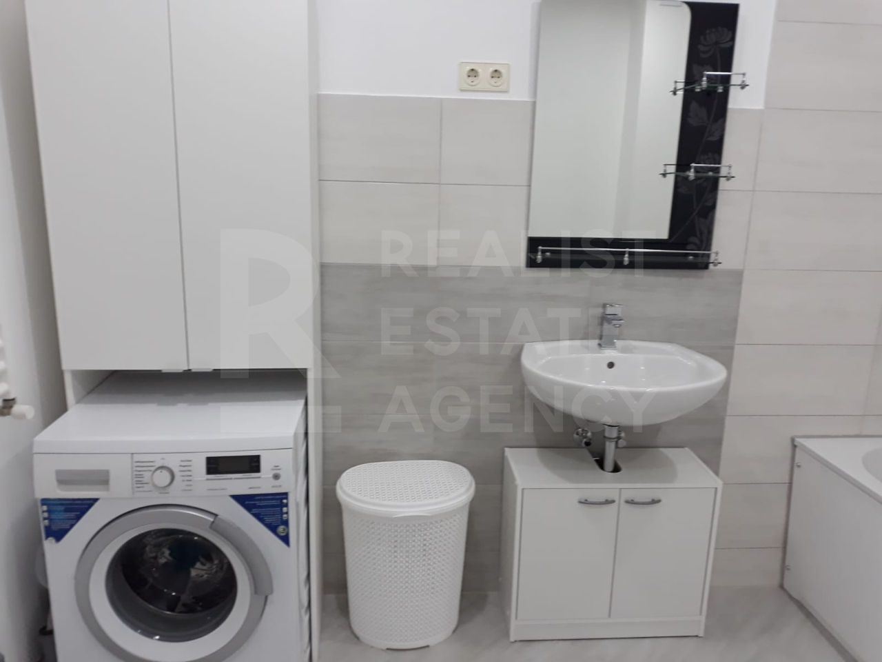 Chirie, apartament, 3 camere, strada Lev Tolstoi, Centru - Poză 6