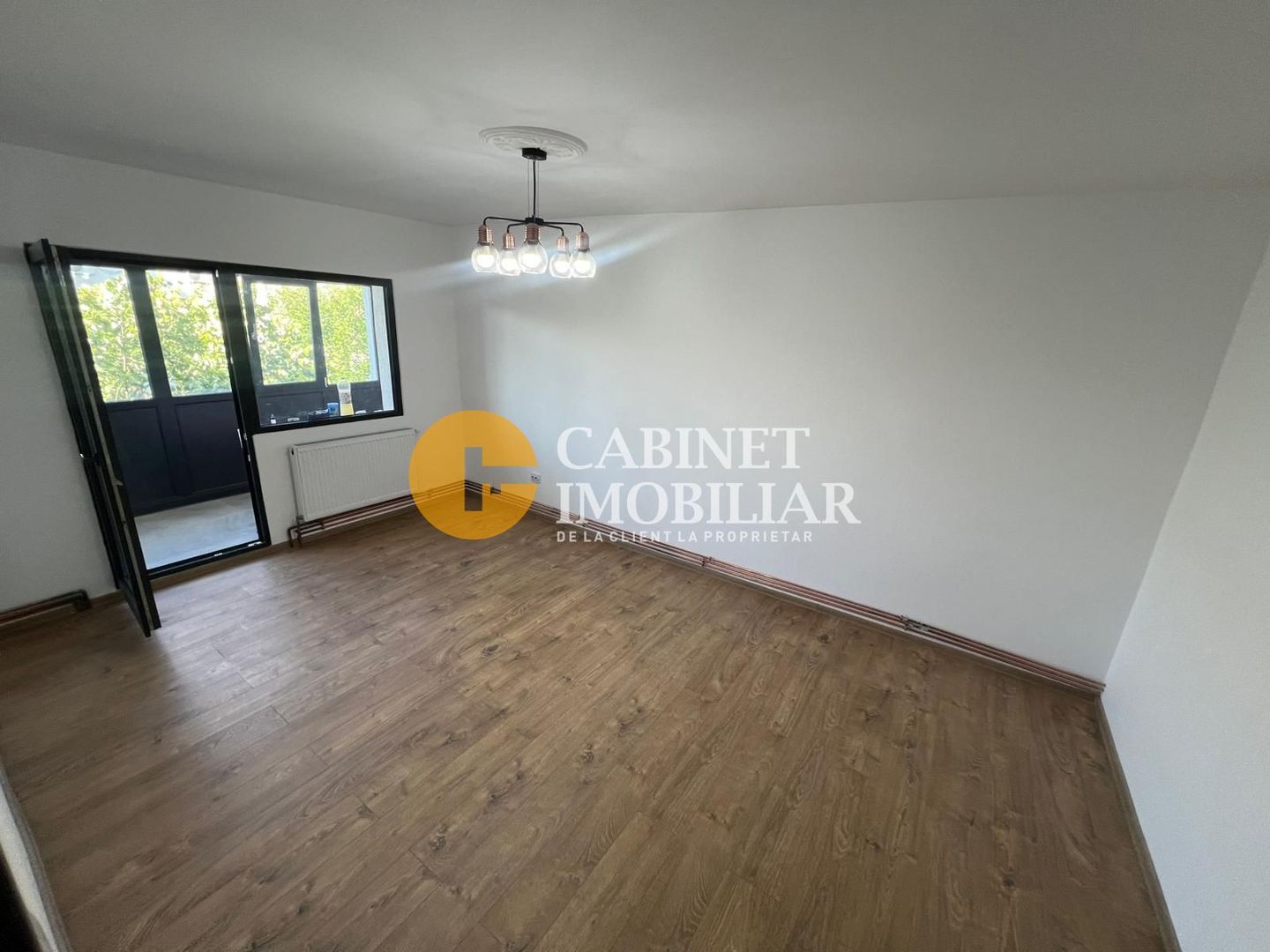 DACIA - 3 Camere Decomandat Renovat - 65 MP - Poză 1