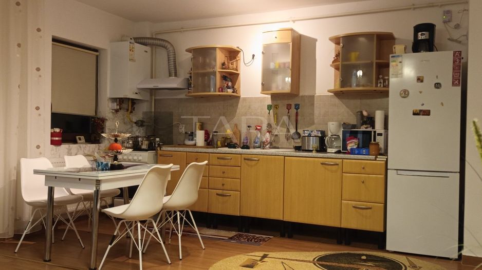 Apartament modern cu 3 camere în zona Sesul de Sus, Florești. - Poză 1