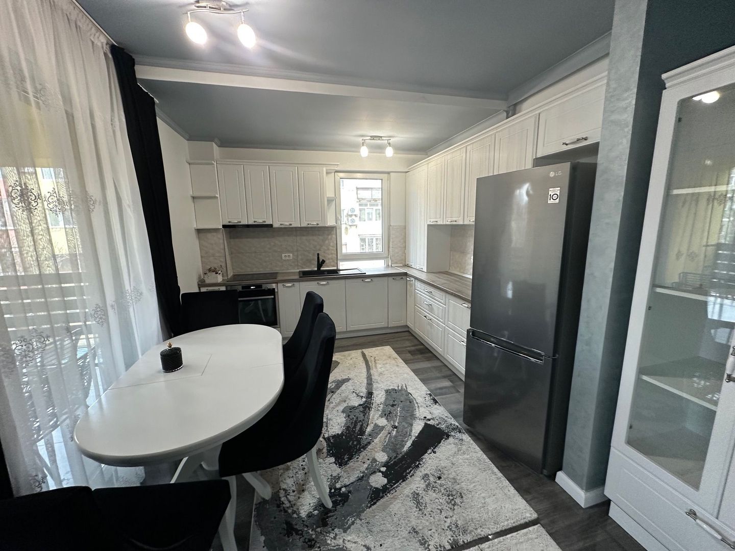 Apartament 2 camere se vinde mobilat - Poză 14