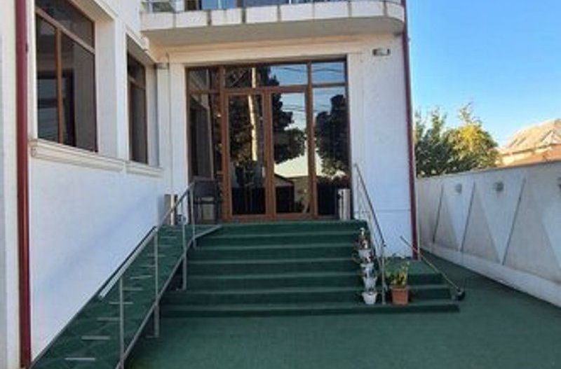 Casă / Vilă cu 8 camere de vânzare - Poză 5