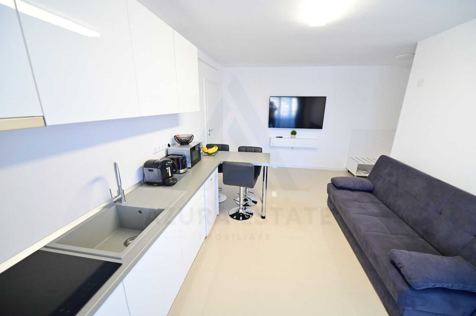 Apartament modern 3 camere 76 mp etaj 4/8 lift zona Doamna Stanca - Poză 3
