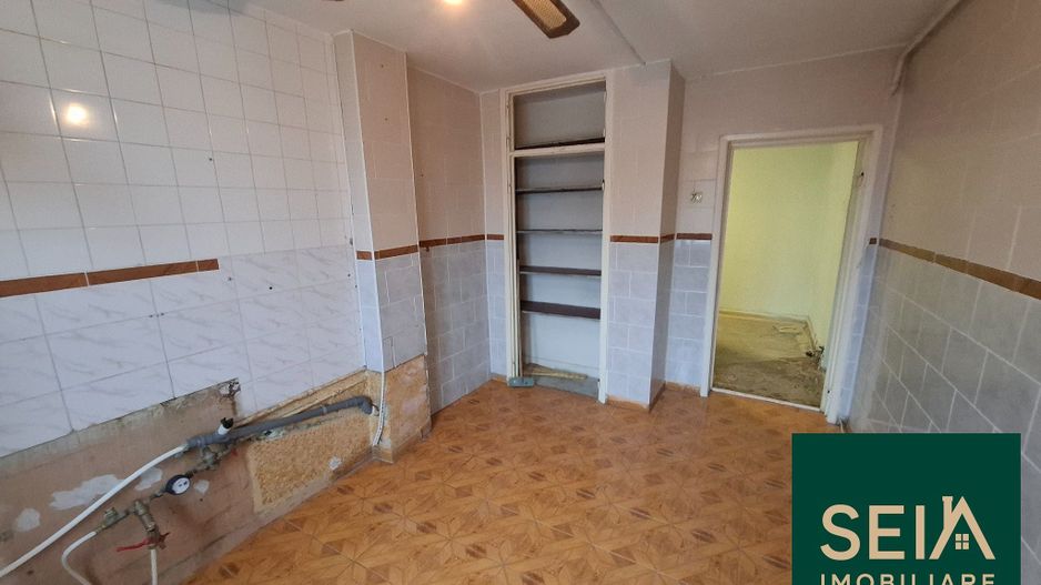 Apartament 3 camere | Strada Castanilor, Bacău - Poză 10