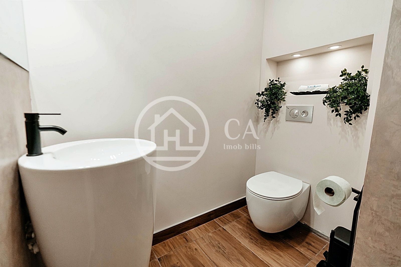 Apartament cu o camera de inchiriat in zona ultracentrala, Oradea - Poză 9