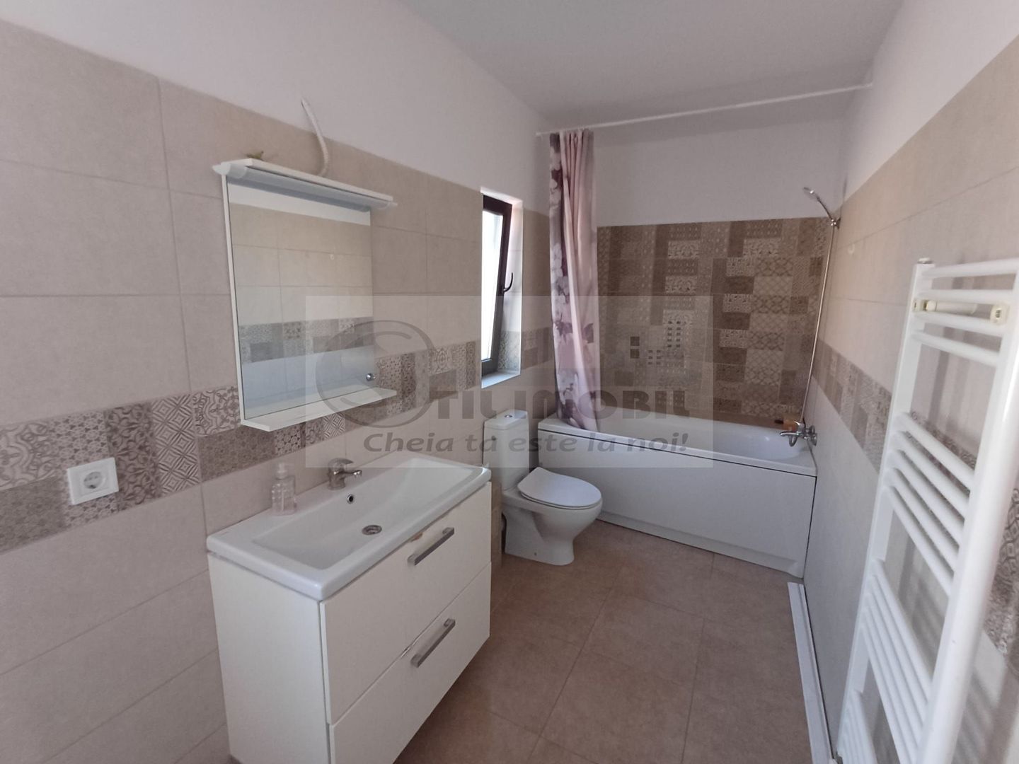 Casă 4 camere, 2 Locuri de parcare–Zona Valea Adanca,5 min de Nicolina - Poză 25