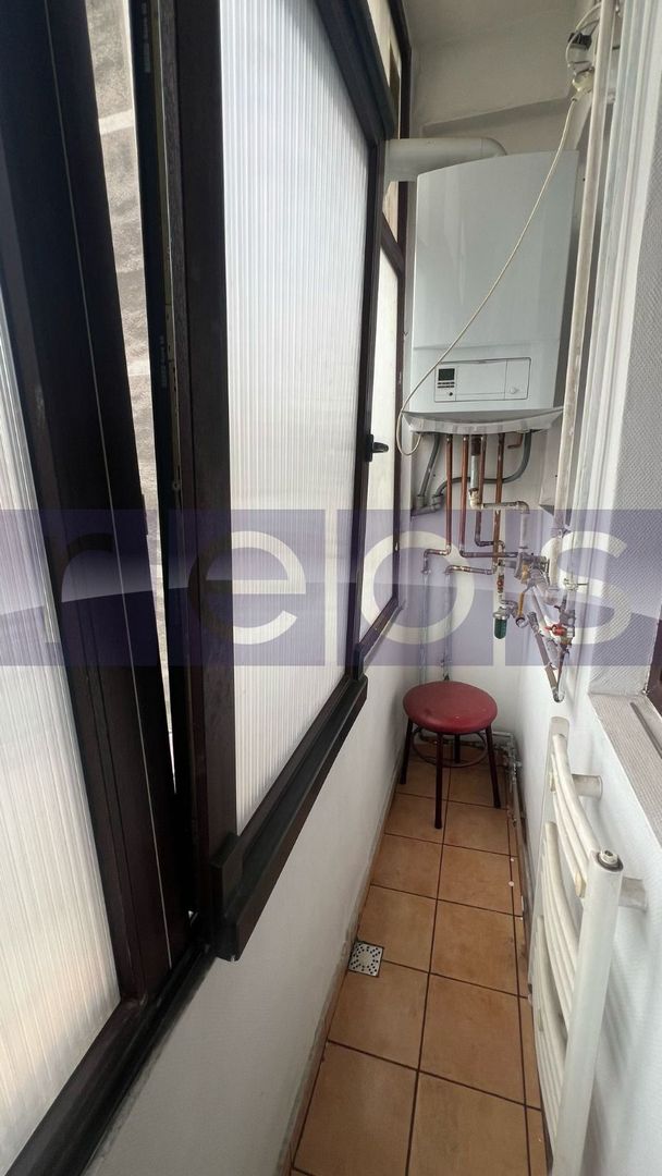DE VÂNZARE APARTAMENT 3 CAMERE | 18 MIN METROU UNIVERSITATE | ZONA CENTRALĂ - Poză 8