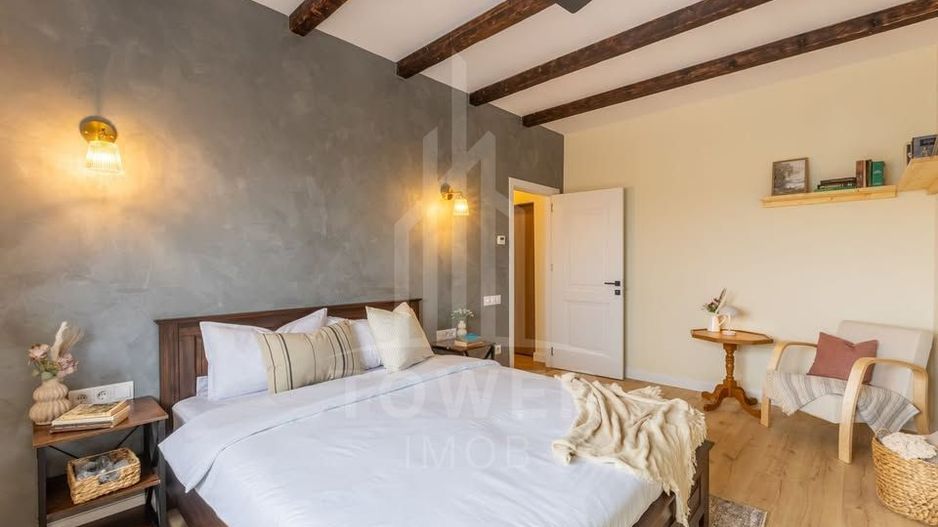 Apartament tip penthouse de vanzare, Zona Terezian, Sibiu - Poză 1