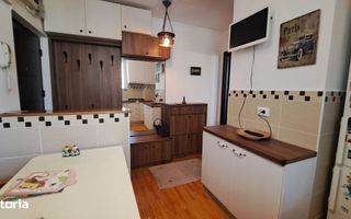 Apartament 3 camere Titan, renovat, parcare, lângă parc și metrou, cat friendly - Poză 2