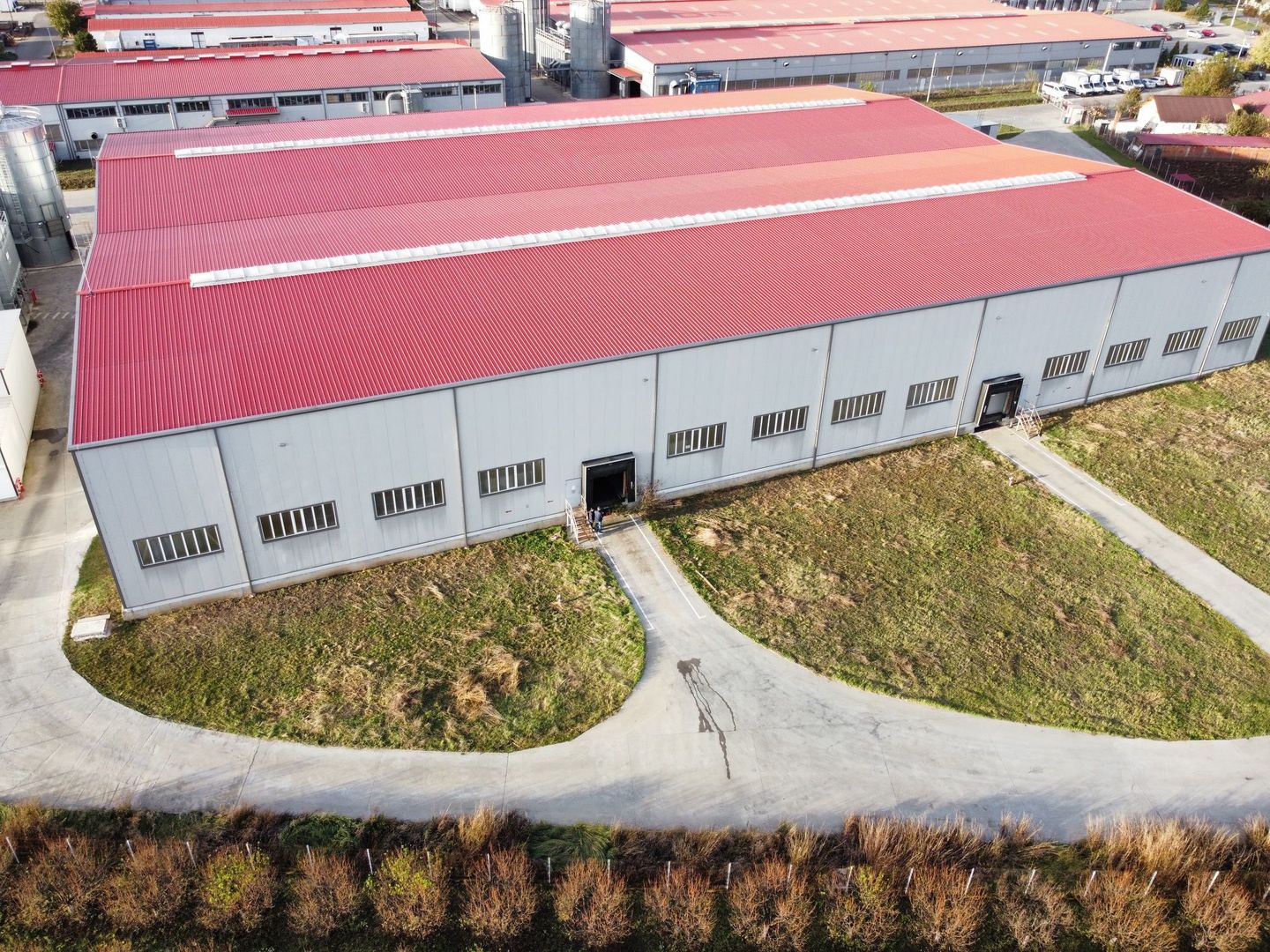 Hala pentru producție sau depozitare - Poză 1