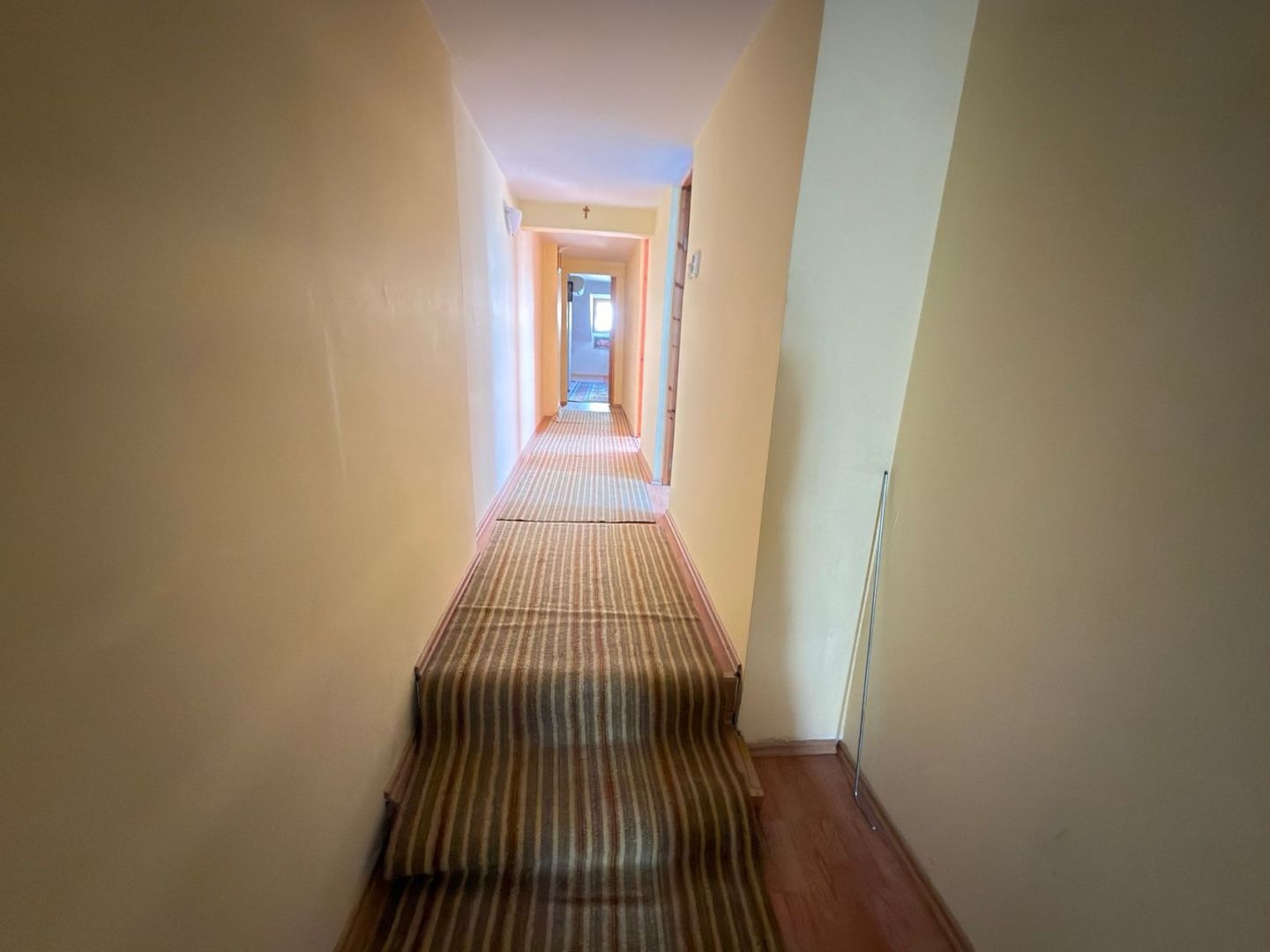 Casă cu 4 camere, 3 băi și curte | Vatra Luminoasă – Iancului - Poză 17