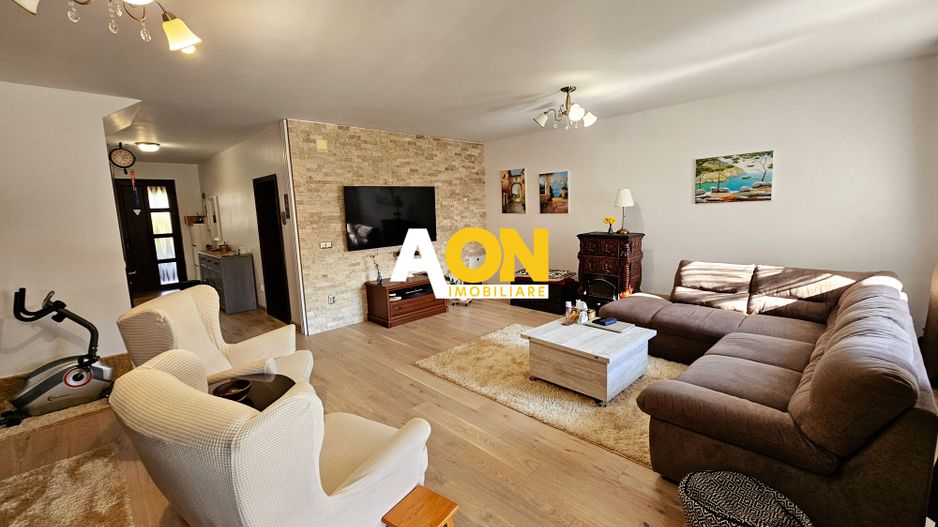 1/2 Duplex, 4 camere, 342 mp teren, strada asfaltata, Cetate - Poză 9