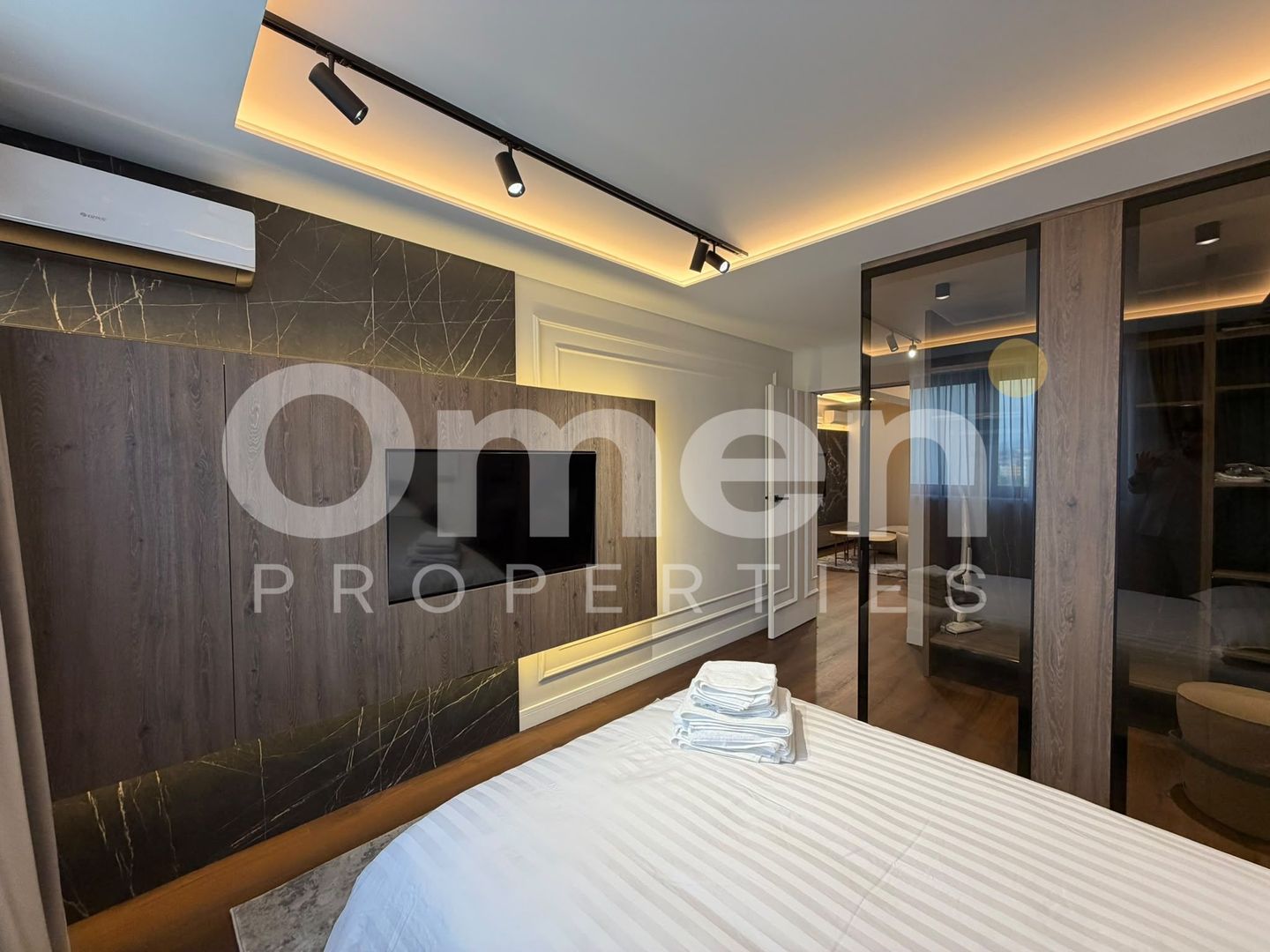 Apartament exclusivist | 2 camere | zona Catedralei - Poză 3