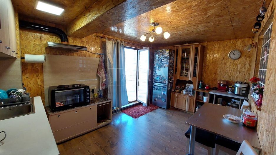 Oportunitate unica! Casa cu 4 camere ideala pentru familie. - Poză 13