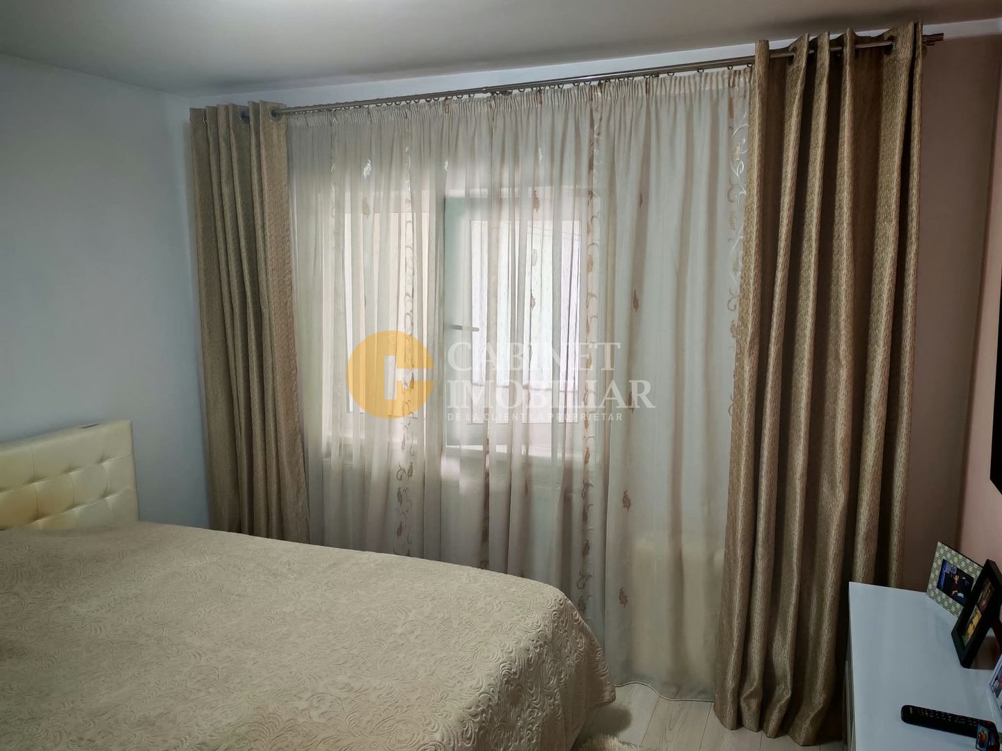 4 camere decomandat - 94 mp - 2 balcoane - Complet renovat - Nicolina 2 - Poză 6