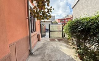 Casa singura in curte la 2 pasi de Calea Calarasilor - Poză 3