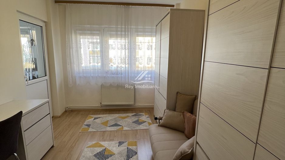 Zona Cireșica/Apartament 3 camere/2băi,balcon,logie,cămară,debara - Poză 15
