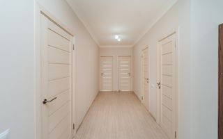 De vinzare Apartament 2 camere si balcon + living cu logie - Poză 8