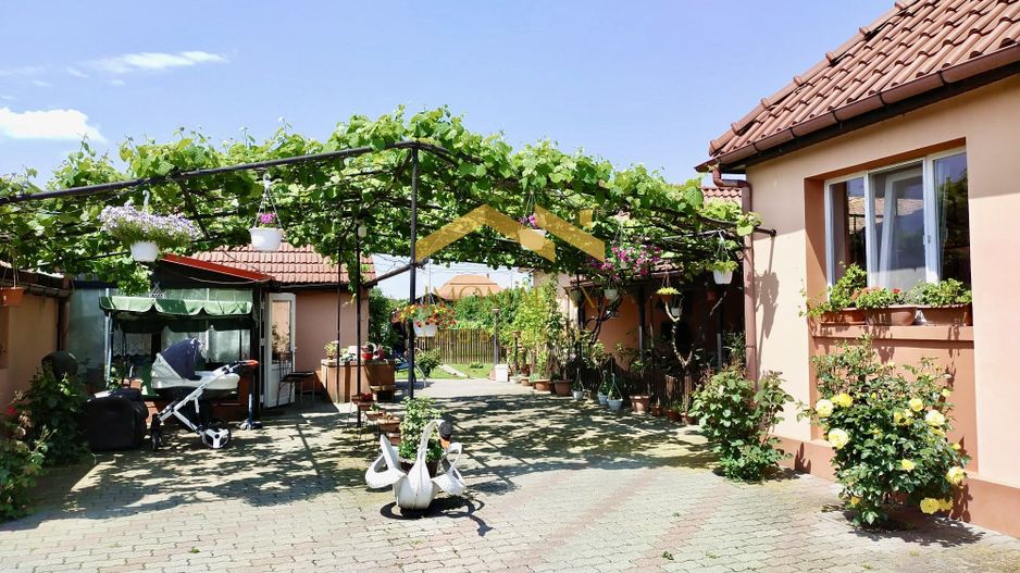 Bucovat-Casa Individuala-Vatra satului - Poză 2