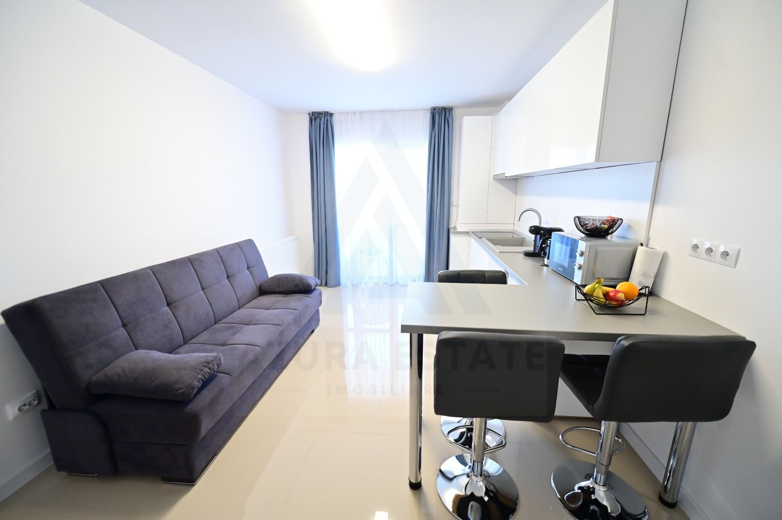 Apartament modern 3 camere 76 mp etaj 4/8 lift zona Doamna Stanca - Poză 5