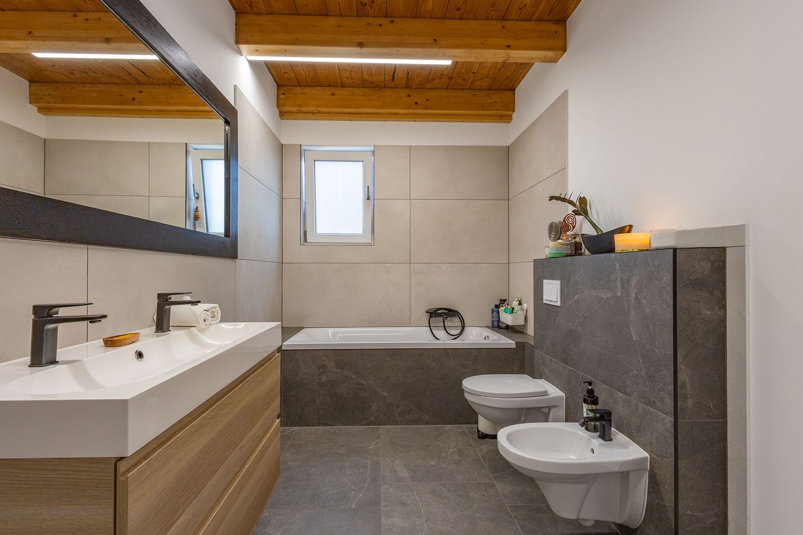 Casa deosebita de vanzare in Giarmata COMISION 0% CUMPARATOR - Poză 37