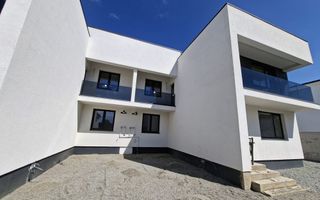 Casa moderna 4 camere 2 bai 2 balcoane si teren 140 mp in Arhitectilor - Poză 4
