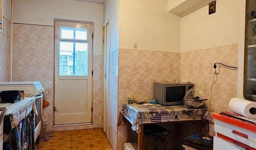 Apartament 2 camere, decomandat, etaj 3/10 Mazepa - Poză 1