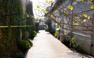 Vând imobil 418 mp locuibil, în zona Casa Poporului locuit sau birouri - Poză 1