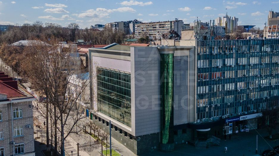 Chirie, spațiu de birouri, 2644 mp, + 11,6 ari teren, Centru, Chișinău - Poză 8