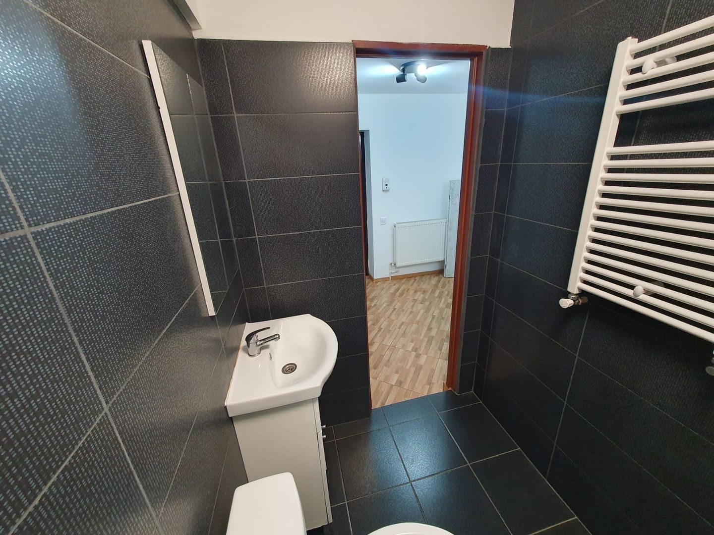 Garsoniera de vanzare zona Eroii Revolutiei - Poză 9