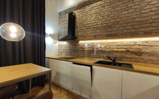 Apartament ultrafinisat în zona ultracentrală | Scară interioară - Poză 9