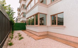 Titan- Bloc boutigue- apartament 3 camere cu curte - Poză 1