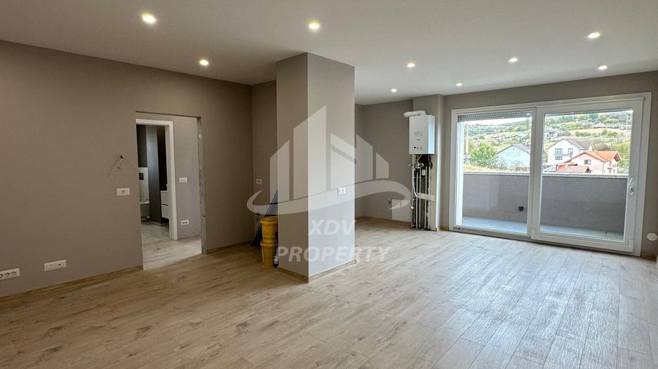 Penthaus  modern in  Sibiu ,3 camere ,2 garaje subteran , boxa - Poză 2